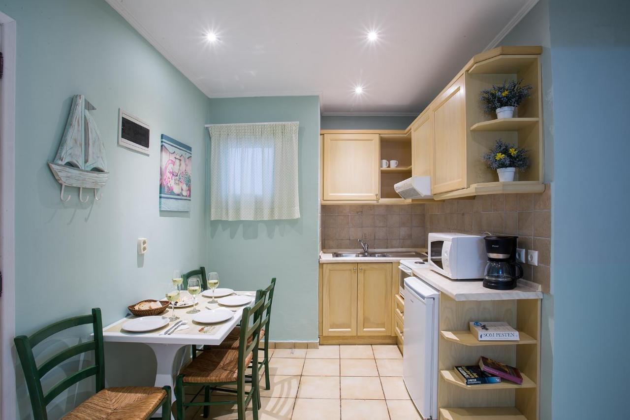 Spiti Prifti Apartments Gouvia Ngoại thất bức ảnh