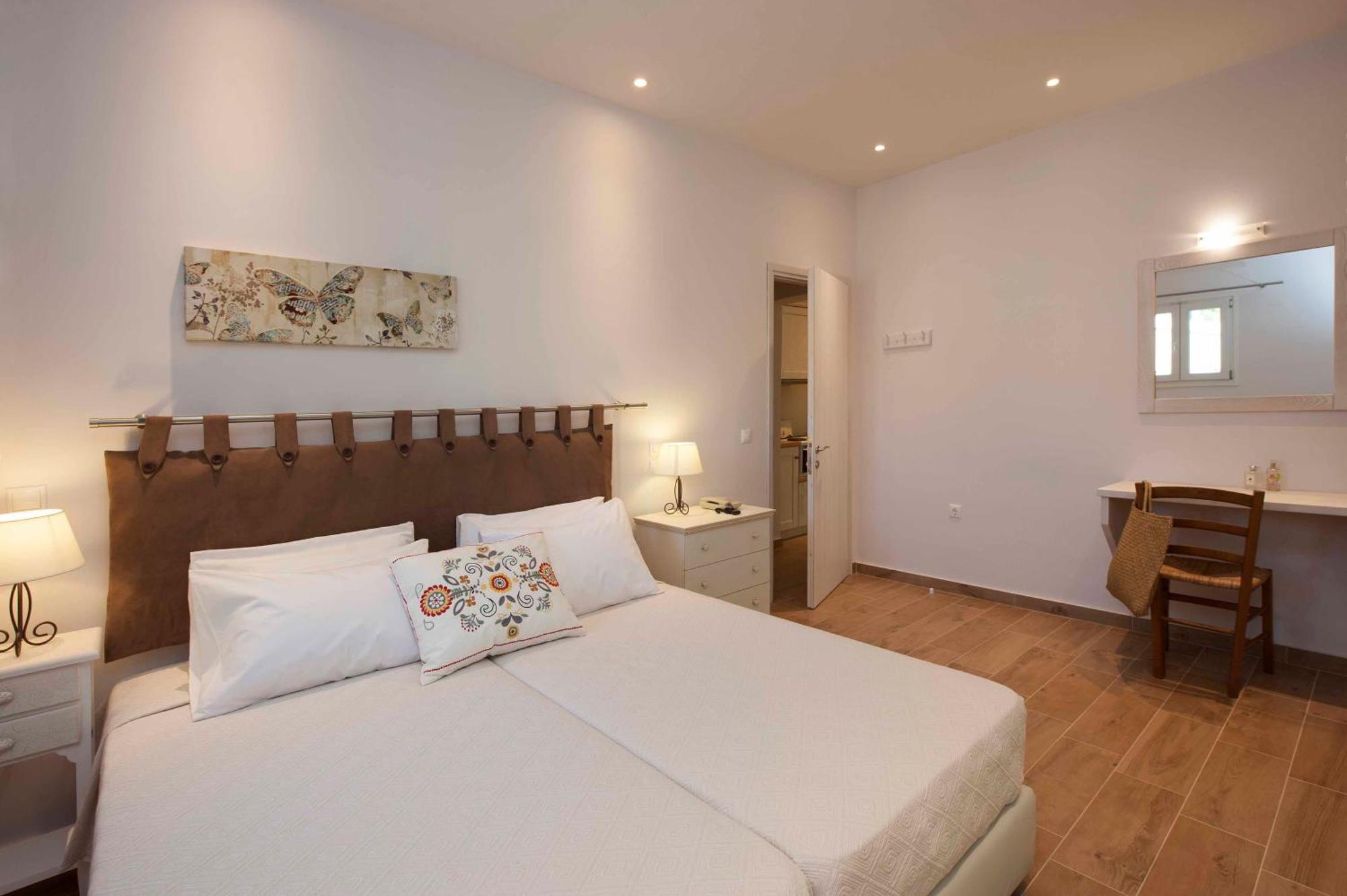 Spiti Prifti Apartments Gouvia Ngoại thất bức ảnh