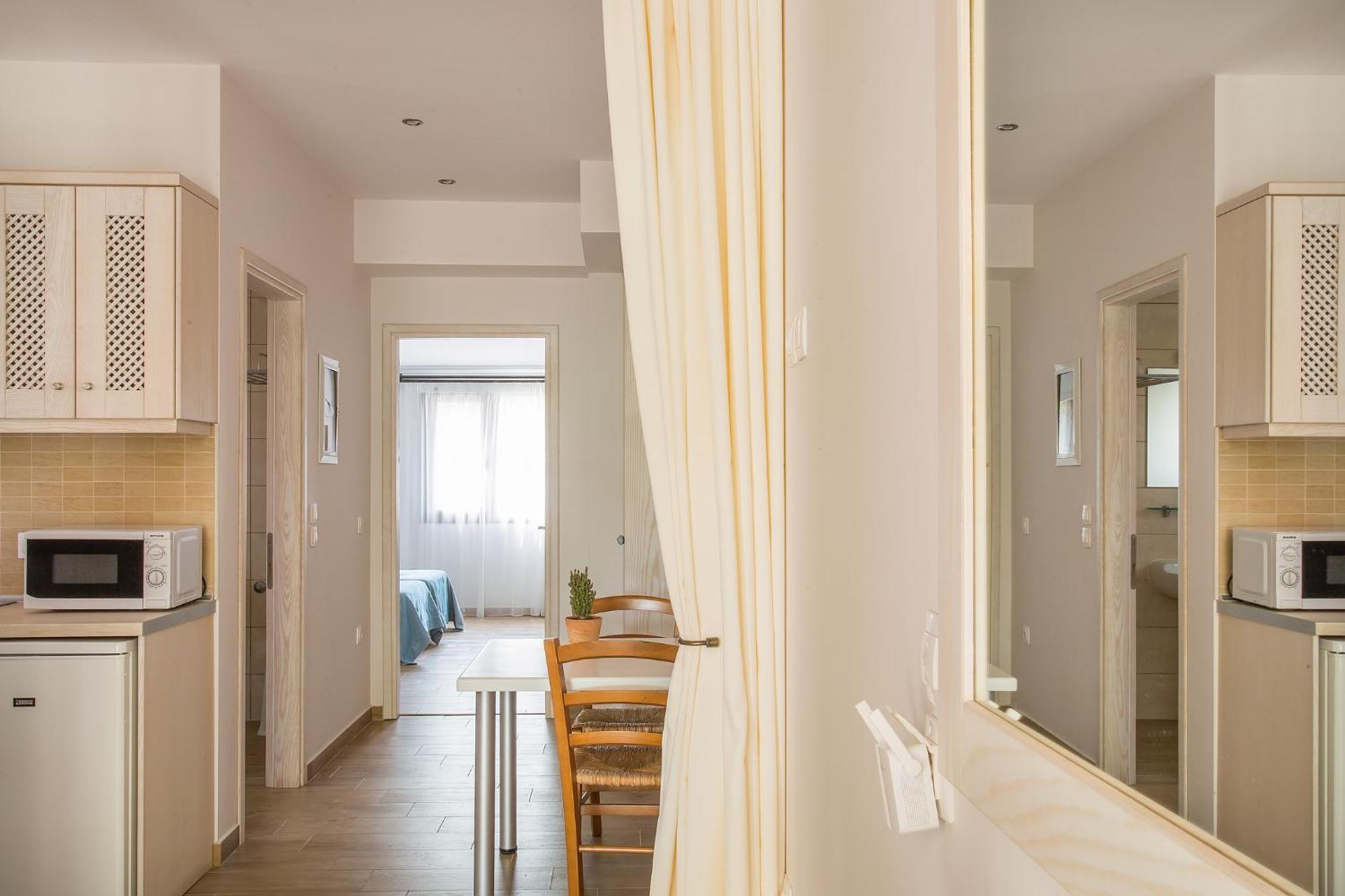 Spiti Prifti Apartments Gouvia Ngoại thất bức ảnh